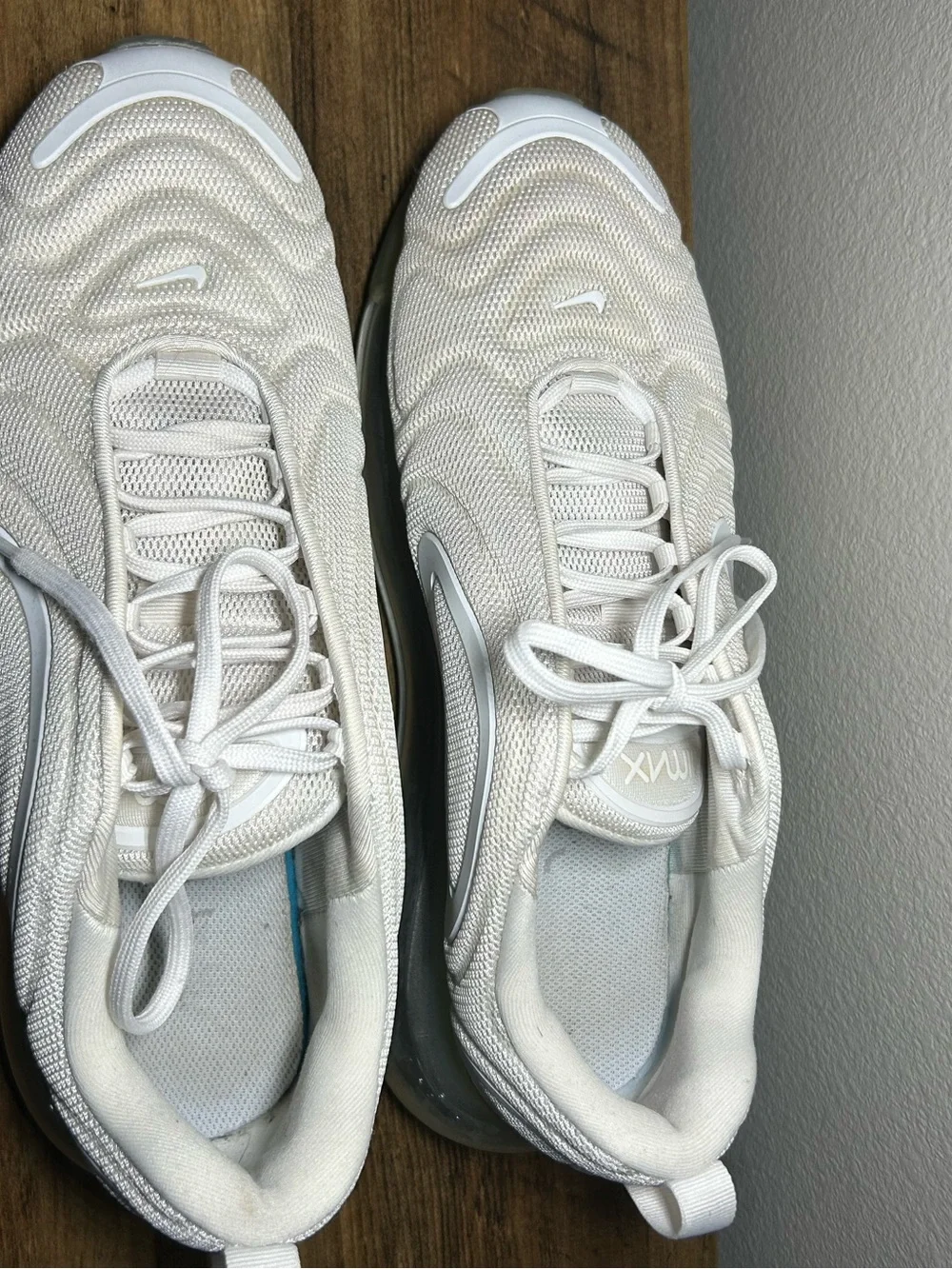 Nike Men’s Cream/White Breathable Knit Sneakers